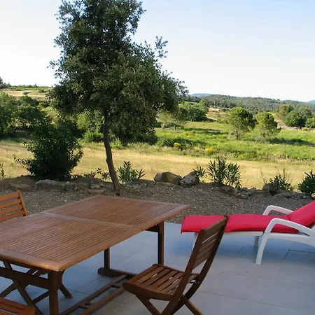 Les Romarins Apartman *